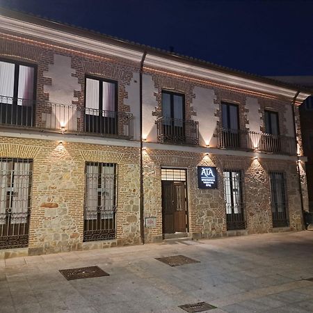 Apartamentos Turisticos Avila Puerta De San Vicente 0-2 المظهر الخارجي الصورة