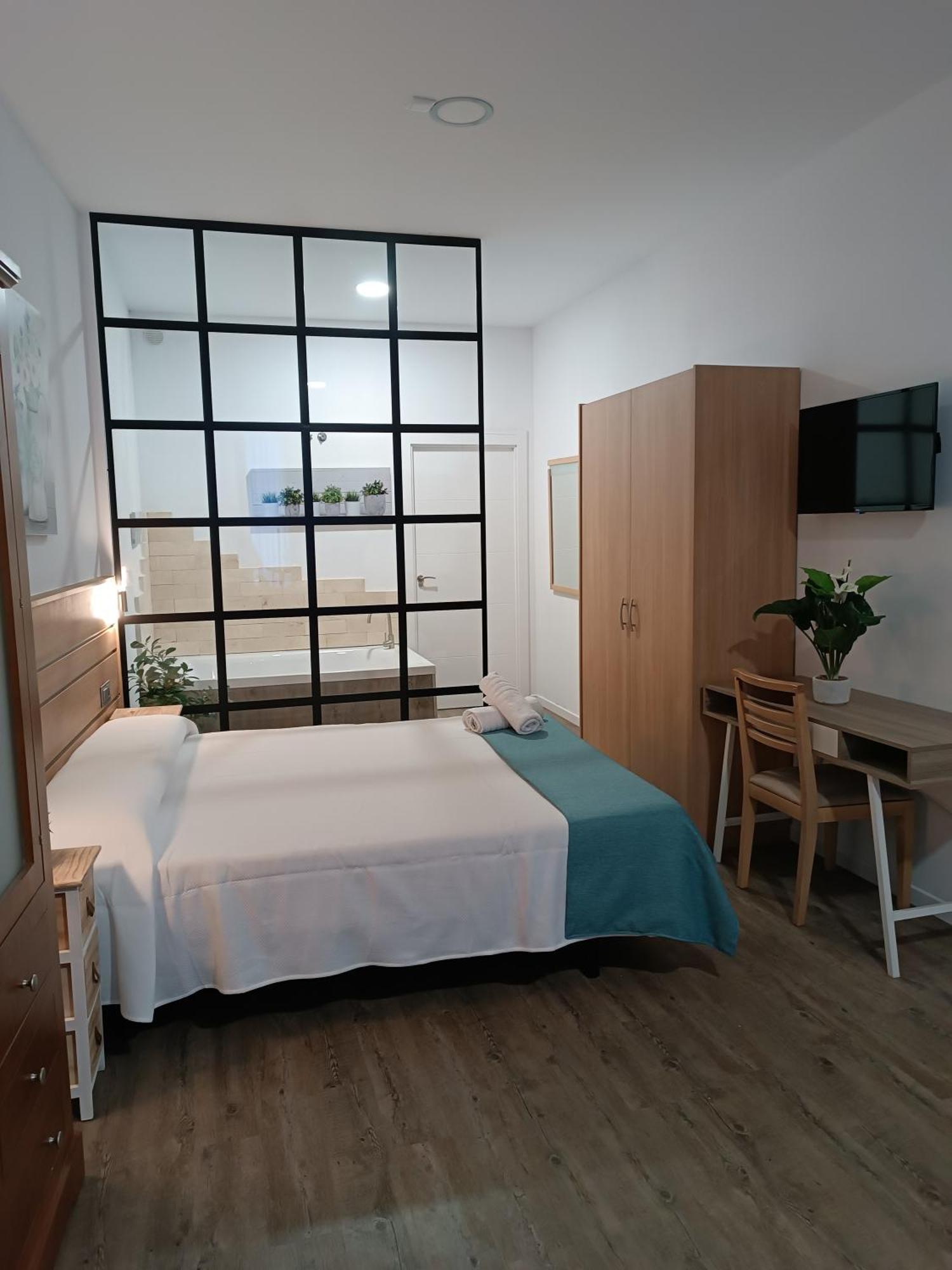 Apartamentos Turisticos Avila Puerta De San Vicente 0-2 المظهر الخارجي الصورة